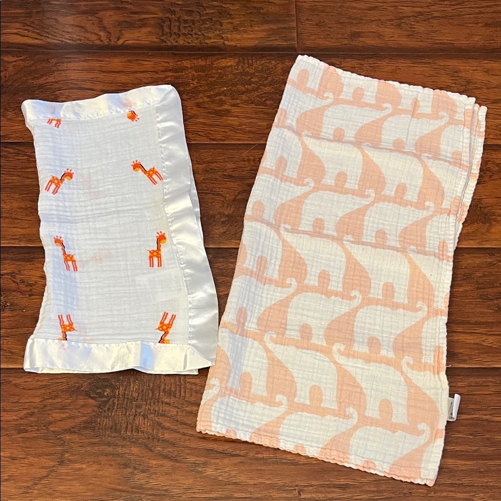 ⭐️⭐️PICK 5 / $20 (2) Baby Lovey Burp Cloth  Milkbarn & LuLuJo Brand